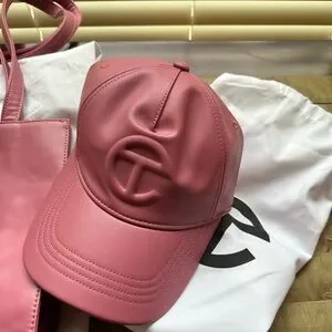 Telfar | Bags | Brand New Telfar Medium Corned Beef Tote  display picture 3
